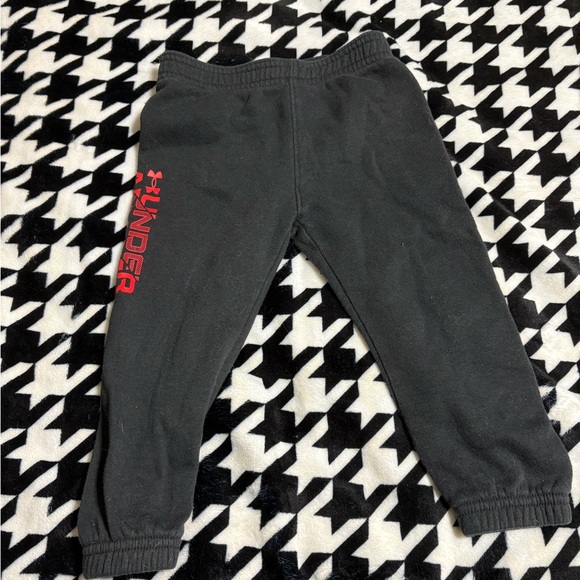 Under Armour infants Charcoal Joggers with Red Logo - Picture 1 of 3